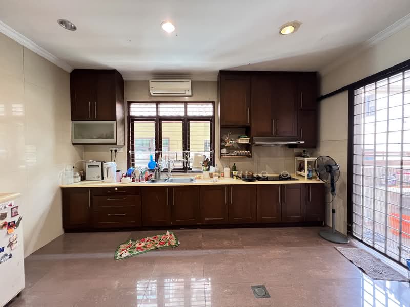 Semi-Detached House for Sale in Beverly Heights (Ampang) - Lucas Choo - Kitchen - PropertyGuru.com.my