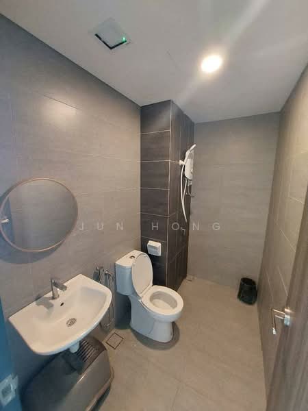 Service Residence for Rent at Lakeview Suites @ Edumetro - Jun hong - Bathroom - PropertyGuru.com.my