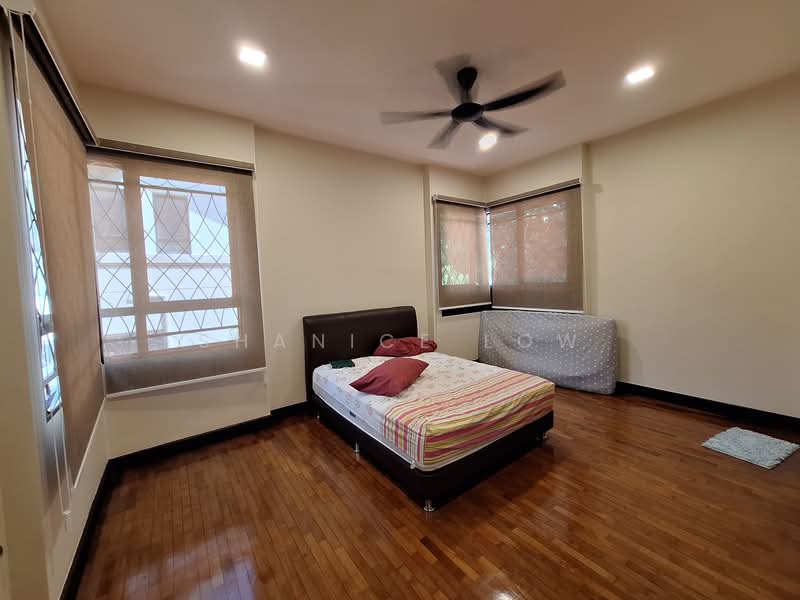 Rumah Berkembar untuk Dijual di Taman Aman Sari (Bandar Kinrara) - Shanice Low - Bedroom - PropertyGuru.com.my