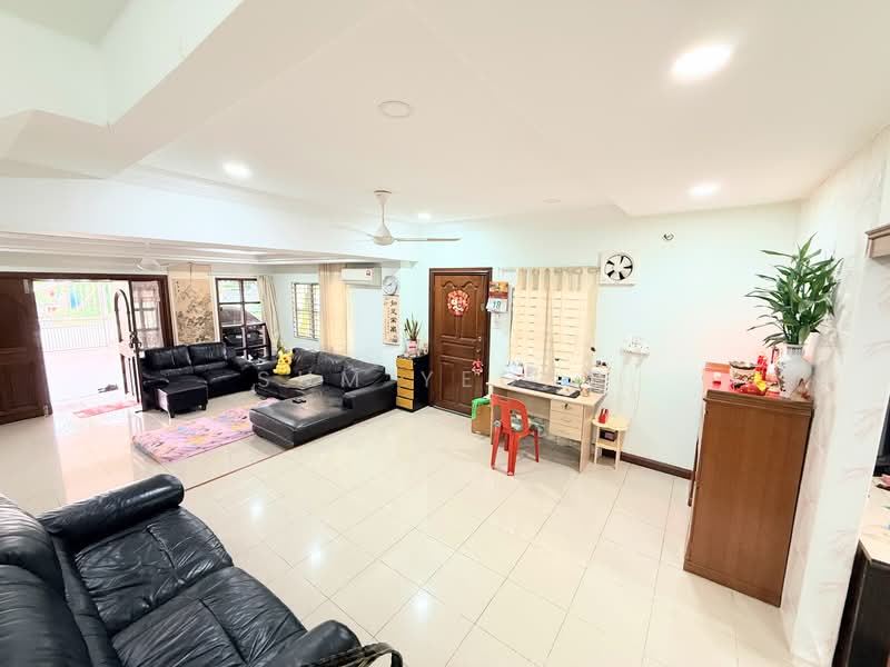 2.5 Storey Corner Terrace Sungai Chua Kajang. Good condition open facing untuk Untuk Dijual - RM 940,000, Mac 2026 - Living Room - PropertyGuru.com.my