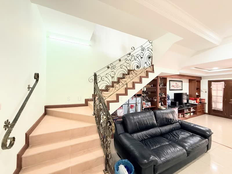 2.5 Storey Corner Terrace Sungai Chua Kajang. Good condition open facing untuk Untuk Dijual - RM 940,000, Mac 2026 - Living Room - PropertyGuru.com.my