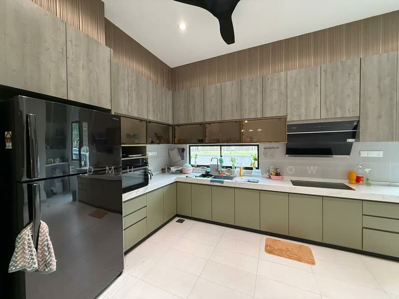 Bungalow for Sale in Rawang (Selangor) - Edmund CH Leow - Kitchen - PropertyGuru.com.my