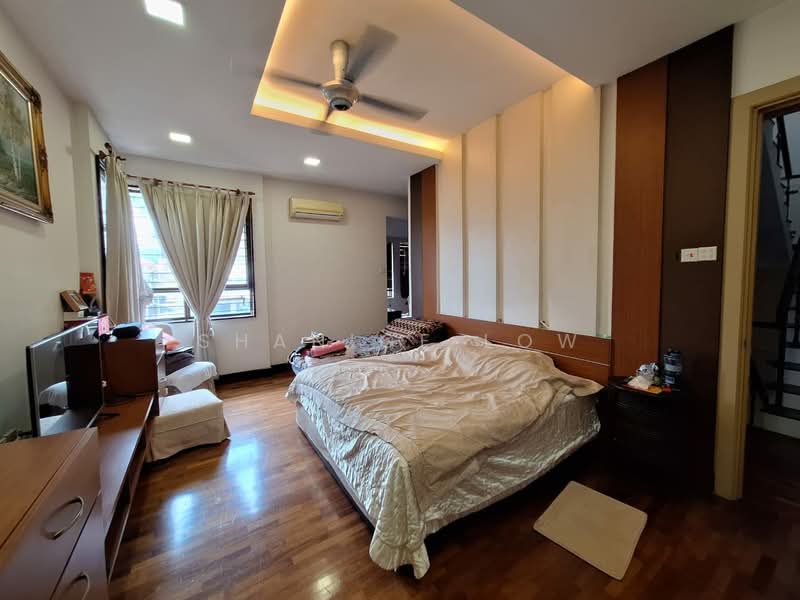 Rumah Berkembar untuk Dijual di Taman Aman Sari (Bandar Kinrara) - Shanice Low - Bedroom - PropertyGuru.com.my