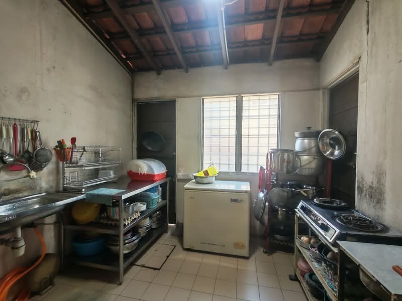 Terraced House for Sale in Alam Damai (Cheras) - Max Lee - Kitchen - PropertyGuru.com.my