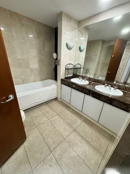 Hampshire Park Condominium untuk Untuk Disewa - RM 9,000 /bulan, Mac 2026 - Bathroom - PropertyGuru.com.my