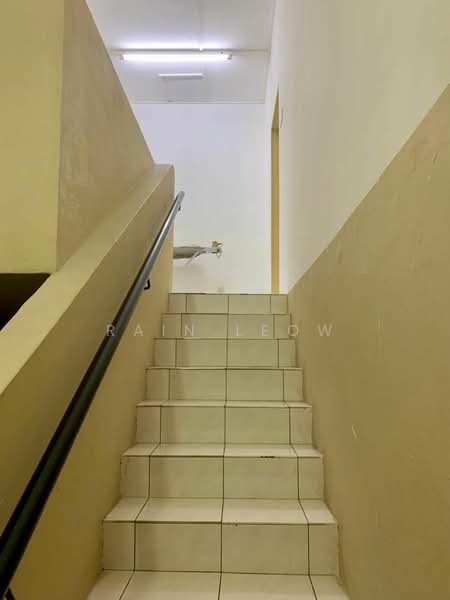 2-storey Terraced House for Sale in Taman Sinaran (Balakong) - Rain Leow - Corridor - PropertyGuru.com.my