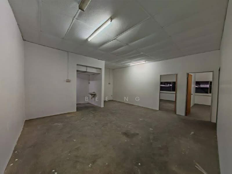 Factory for Rent in Taman Tan Sri Yaacob (Johor Bahru) - Bee Ng - Interior - PropertyGuru.com.my