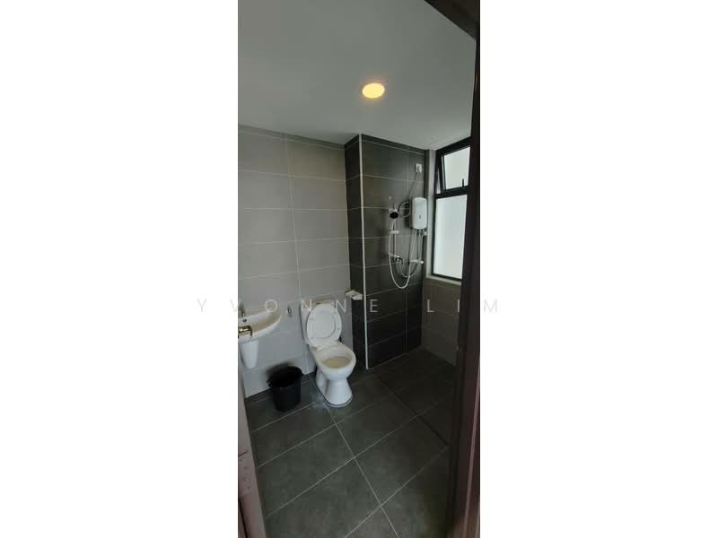 Service Residence for Sale at KSL Avery Park - Yvonne Lim - Bathroom - PropertyGuru.com.my
