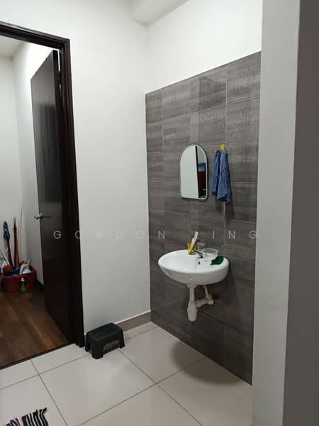 Service Residence for Rent at Symphony Tower (Menara Simfoni) - Gordon Ling - Bathroom - PropertyGuru.com.my