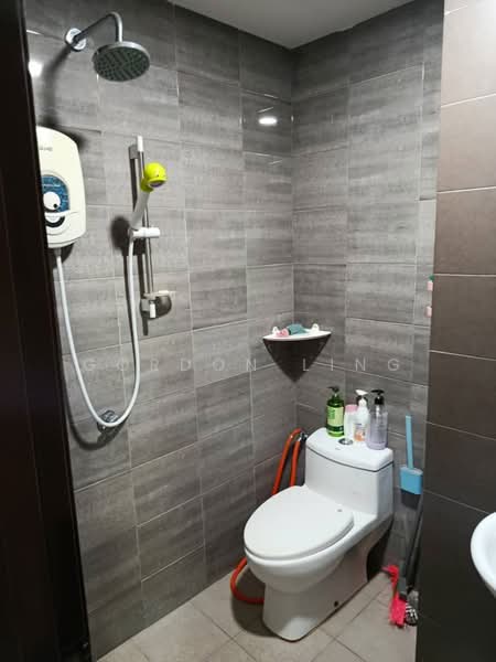 Service Residence for Rent at Symphony Tower (Menara Simfoni) - Gordon Ling - Bathroom - PropertyGuru.com.my