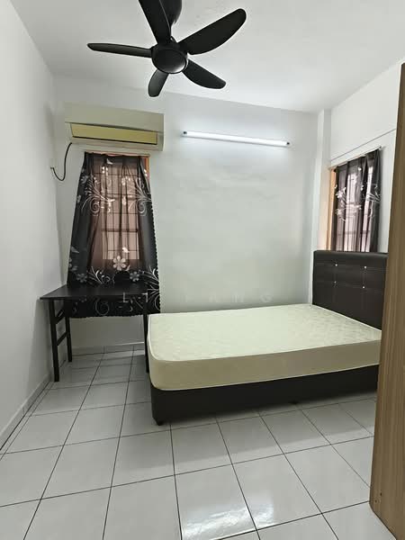 Villa Condominium untuk Untuk Disewa - RM 1,300 /bulan, Mac 2026 - Bedroom - PropertyGuru.com.my