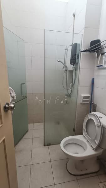 Cluster House for Sale in Taman Mount Austin (Tebrau) - Alice Chia - Bathroom - PropertyGuru.com.my
