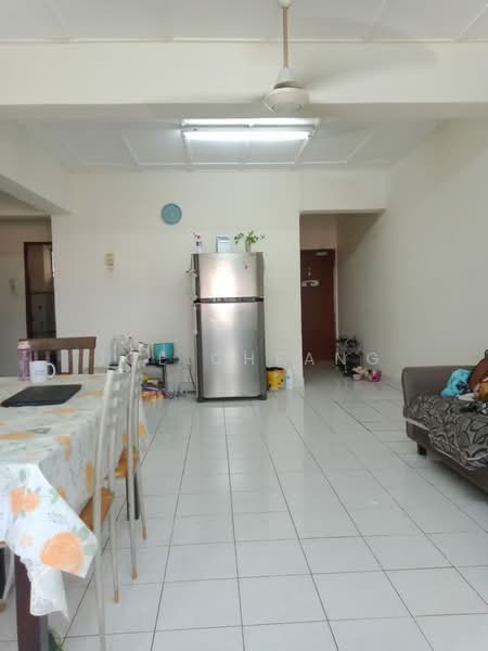 Apartment for Sale at Kayangan Apartment, Bandar Sunway - Joe Cheang - Living Room - PropertyGuru.com.my