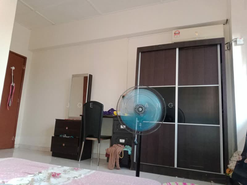 Apartment for Sale at Kayangan Apartment, Bandar Sunway - Joe Cheang - Bedroom - PropertyGuru.com.my