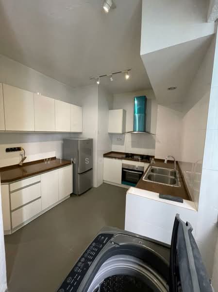 Condominium for Sale at Menara Bukit Ceylon - Winson Tay - Kitchen - PropertyGuru.com.my