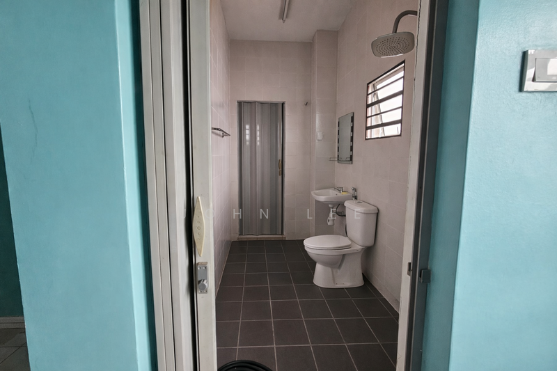 Jenjarom Taman Desa Jarom untuk Untuk Dijual - RM 800,000, Mac 2026 - Bathroom - PropertyGuru.com.my