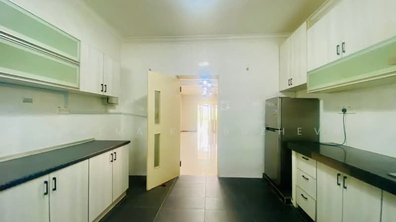 2-storey Terraced House for Sale in Ampang Jaya (Ampang) - Zarema Kulbuzheva - Kitchen - PropertyGuru.com.my