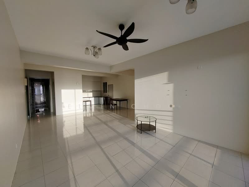 Kondominium untuk Dijual di Capri Park Condominium - Elvin Choo - Living Room - PropertyGuru.com.my