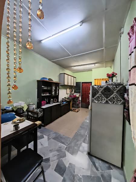 Taman Puchong Intan untuk Untuk Dijual - RM 450,000, Mac 2026 - Kitchen - PropertyGuru.com.my