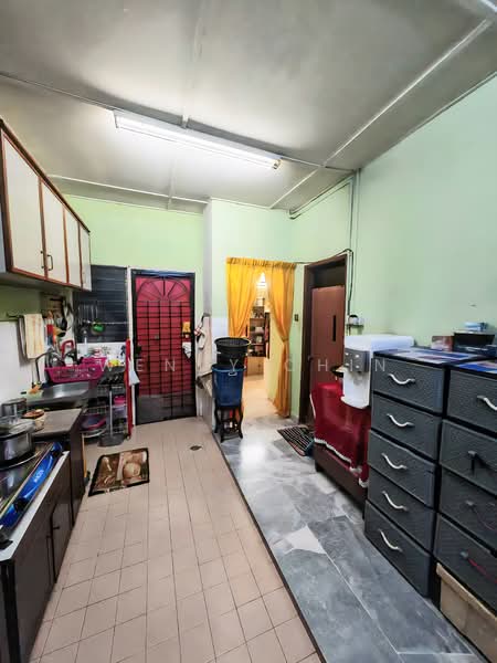 Taman Puchong Intan untuk Untuk Dijual - RM 450,000, Mac 2026 - Kitchen - PropertyGuru.com.my