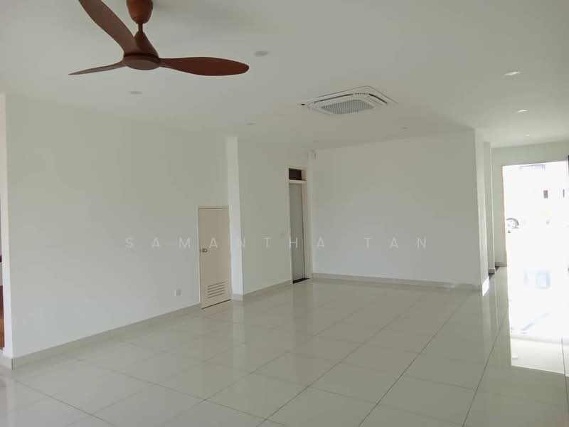 2-storey Terraced House for Sale in Taman Ekoflora (Johor Bahru) - Samantha Tan - Living Room - PropertyGuru.com.my