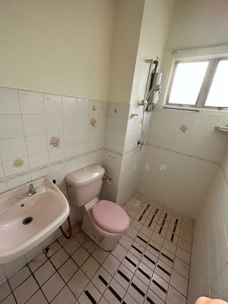 Awana Puri untuk Untuk Disewa - RM 1,600 /bulan, Mac 2026 - Bathroom - PropertyGuru.com.my