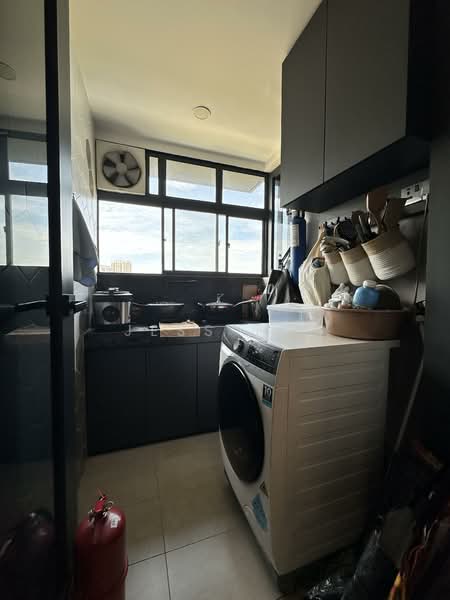Service Residence for Sale at Setia City Residences - Jess Tee - Kitchen - PropertyGuru.com.my