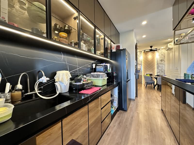 Service Residence for Sale at Setia City Residences - Jess Tee - Kitchen - PropertyGuru.com.my