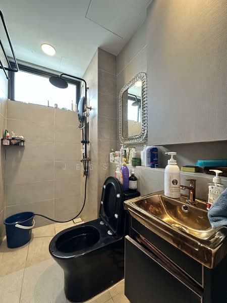 Service Residence for Sale at Setia City Residences - Jess Tee - Bathroom - PropertyGuru.com.my