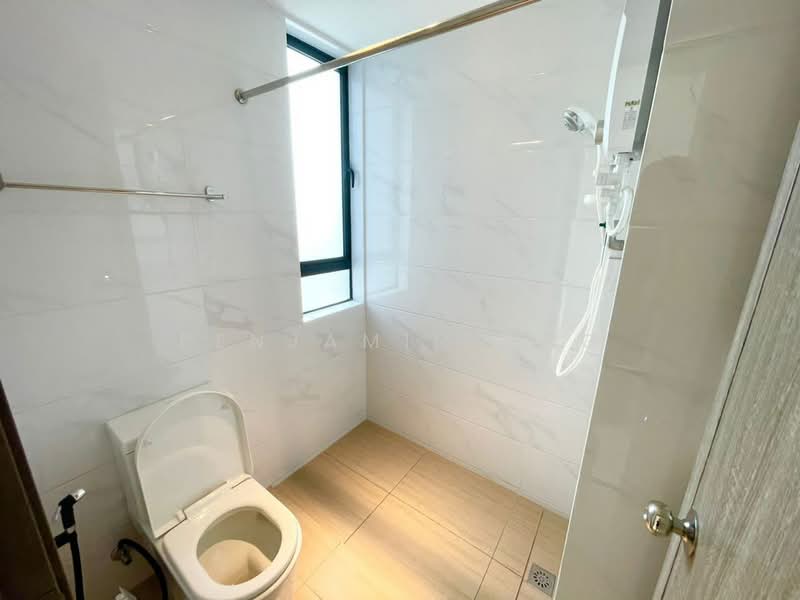 Service Residence for Rent at Country Garden Central Park - Benjamin Ong - Bathroom - PropertyGuru.com.my