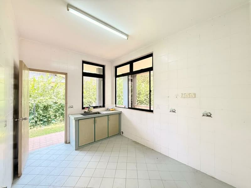 Bungalow for Sale in Bandar Putra (Kulai) - Tommy Tai - Kitchen - PropertyGuru.com.my
