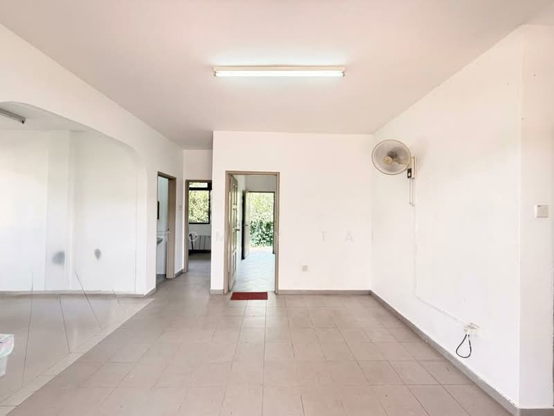 Bungalow for Sale in Bandar Putra (Kulai) - Tommy Tai - Living Room - PropertyGuru.com.my