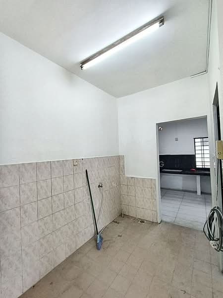 Bukit Indah untuk Untuk Dijual - RM 828,000, Mac 2026 - Kitchen - PropertyGuru.com.my