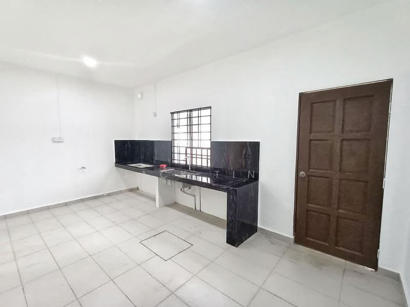 Bukit Indah untuk Untuk Dijual - RM 828,000, Mac 2026 - Kitchen - PropertyGuru.com.my