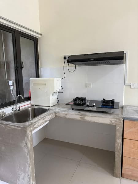 Monet Garden @ Monet Residences Sunsuria City untuk Untuk Disewa - RM 2,699 /bulan, Mac 2026 - Kitchen - PropertyGuru.com.my
