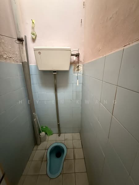 Taman Klang Jaya untuk Untuk Dijual - RM 470,000, Mac 2026 - Bathroom - PropertyGuru.com.my