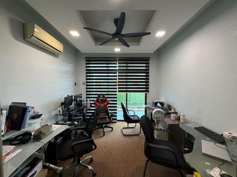 Link Bungalow for Sale in Austin Perdana (Tebrau) - Luis Lim - Study - PropertyGuru.com.my