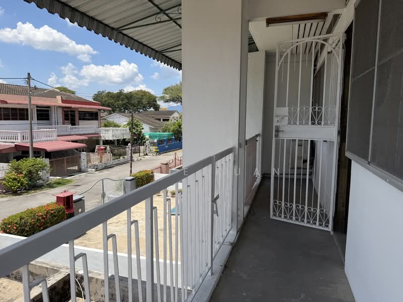 Semi-Detached House for Sale in Taman Bersatu (Ipoh) - Jodie Kuan - Room Balcony - PropertyGuru.com.my