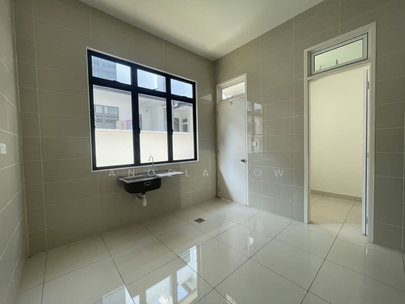 Semi-Detached House for Sale in Eco Majestic (Semenyih) - Angela Low - PropertyGuru.com.my