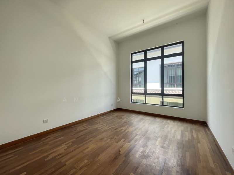 Semi-Detached House for Sale in Eco Majestic (Semenyih) - Angela Low - PropertyGuru.com.my