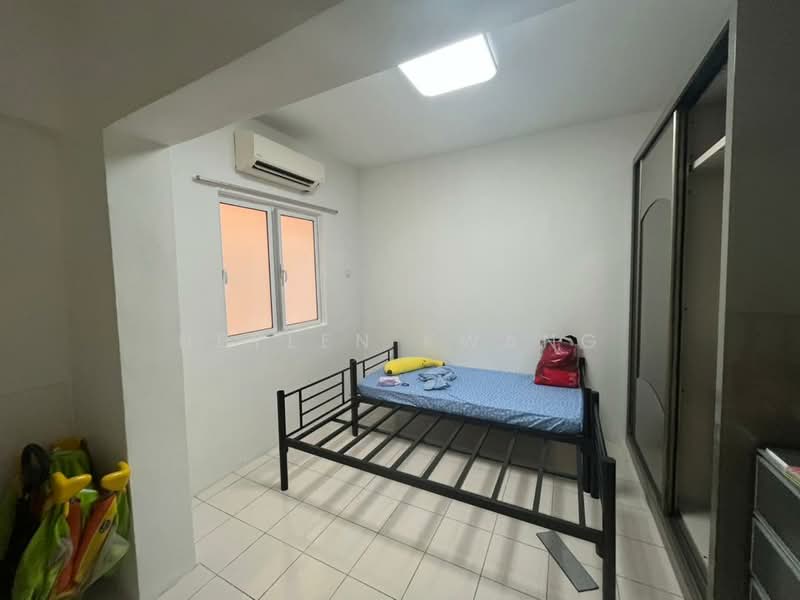 Pelangi Heights untuk Untuk Dijual - RM 380,000, Mac 2026 - Bedroom - PropertyGuru.com.my