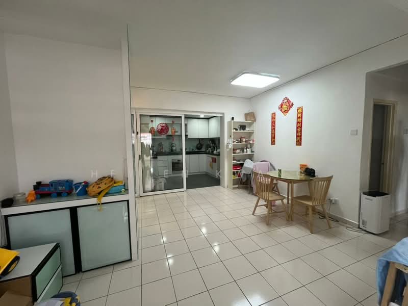 Pelangi Heights untuk Untuk Dijual - RM 380,000, Mac 2026 - Living Room - PropertyGuru.com.my