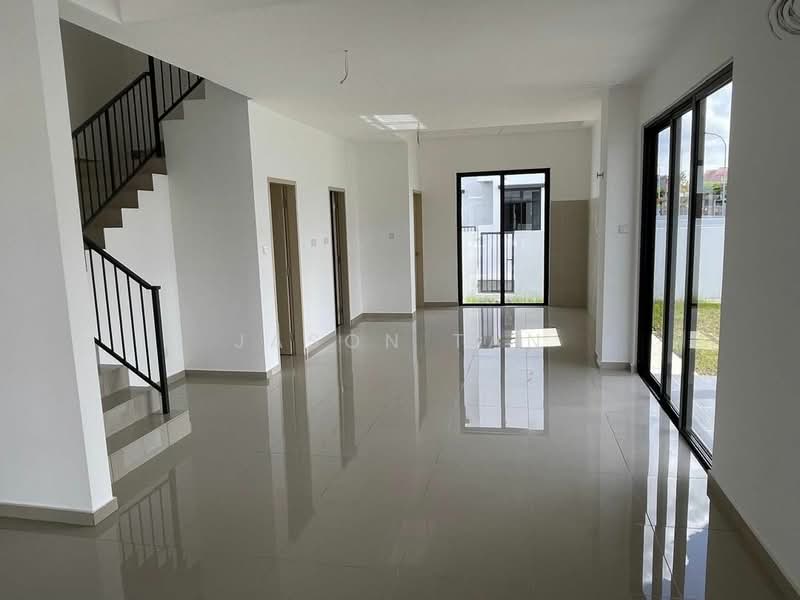 Taman Setia Indah untuk Untuk Dijual - RM 1,300,000, Mac 2026 - Living Room - PropertyGuru.com.my