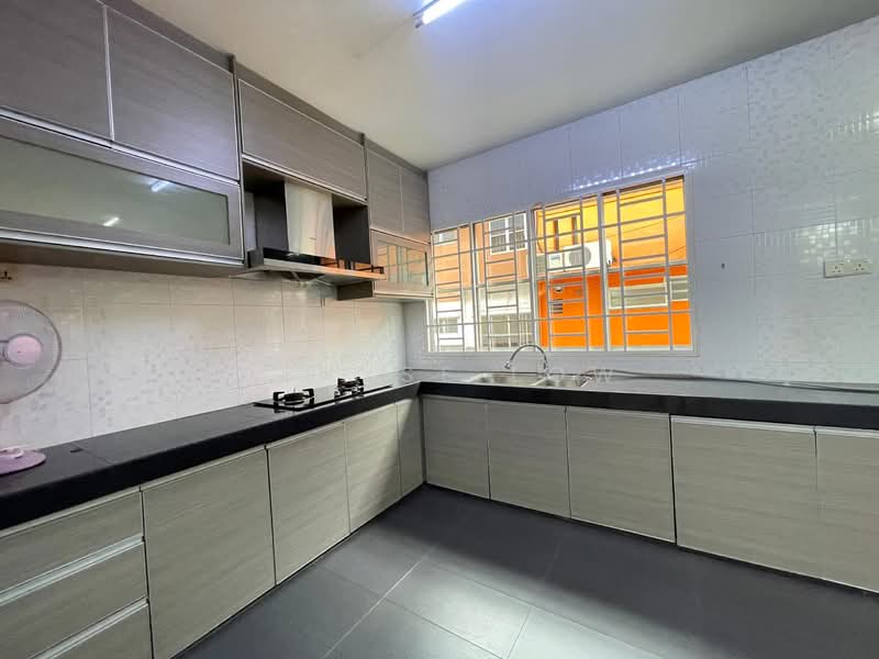 Laman Putra untuk Untuk Disewa - RM 3,400 /bulan, Mac 2026 - Kitchen - PropertyGuru.com.my