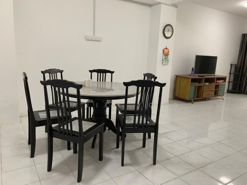 2-storey Terraced House for Rent in Taman Putri Kulai (Kulai) - Janice Yong - Dining Room - PropertyGuru.com.my