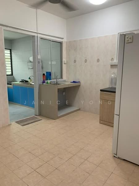 2-storey Terraced House for Rent in Taman Putri Kulai (Kulai) - Janice Yong - Kitchen - PropertyGuru.com.my