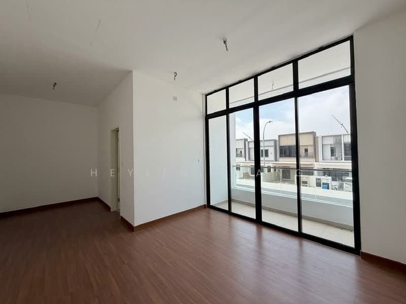 2-storey Terraced House for Rent in Shah Alam (Selangor) - Heylen Kwang - Balcony - PropertyGuru.com.my
