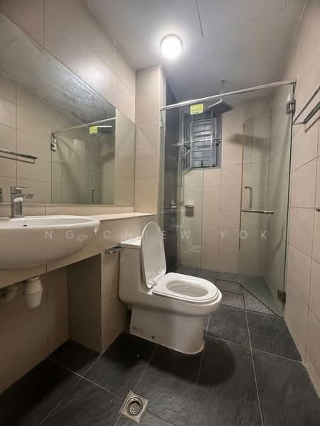 The Loft @ KK Times Square untuk Untuk Disewa - RM 4,200 /bulan, Mac 2026 - Bathroom - PropertyGuru.com.my