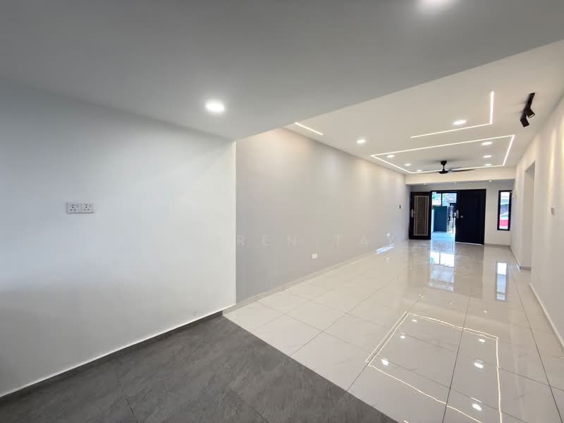 1-storey Terraced House for Sale in Skudai (Johor) - Warren Tay - Living Room - PropertyGuru.com.my