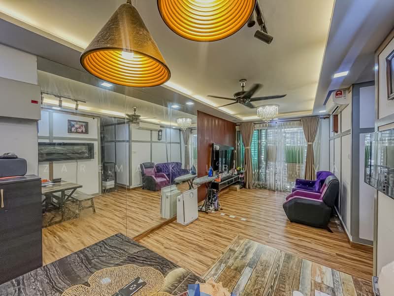 Service Residence for Sale at KL Traders Square - Zarema Kulbuzheva - Living Room - PropertyGuru.com.my